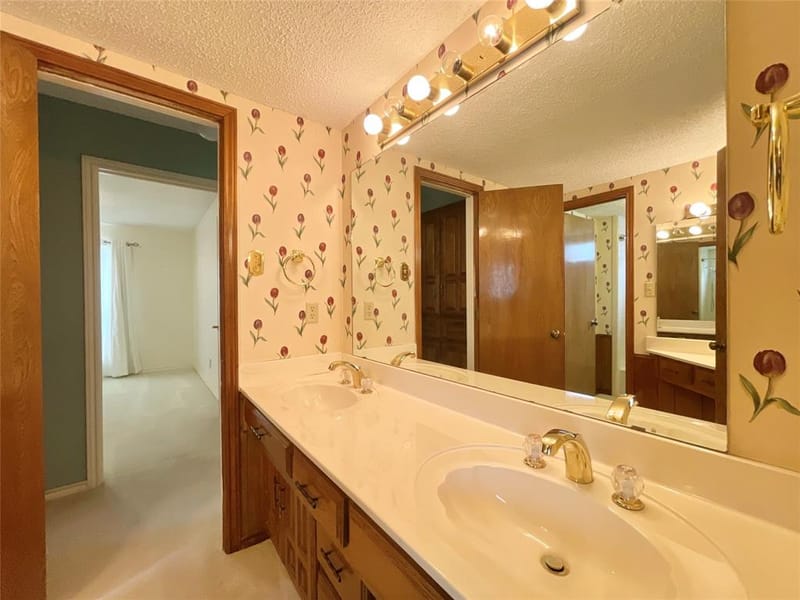 9931 Chimney Hill Lane, Dallas TX 75243 - Photo 24
