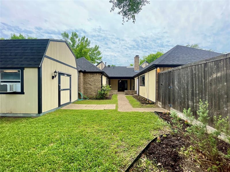9931 Chimney Hill Lane, Dallas TX 75243 - Photo 35