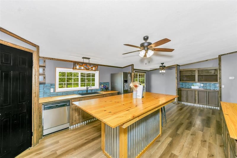 197 County Road 3382, Paradise TX 76073 - Photo 22