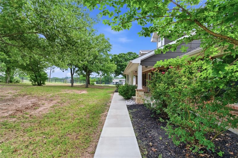 108 La Arroya Drive, Weatherford TX 76088 - Photo 6