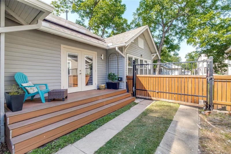 1023 Mount Auburn Avenue, Dallas TX 75223 - Photo 17