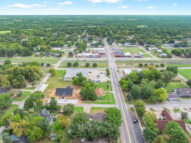 202 S Houston Street, Edgewood TX 75117 - Photo 10
