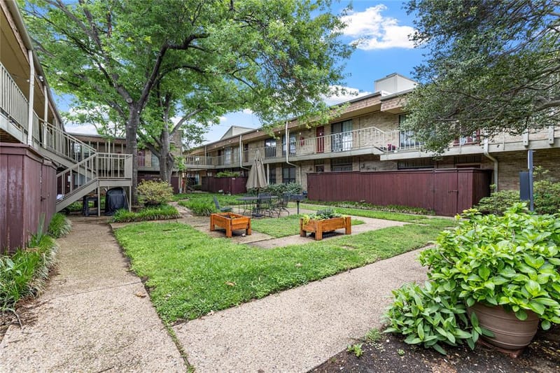 5916 Birchbrook Drive # 129, Dallas TX 75206 - Photo 17