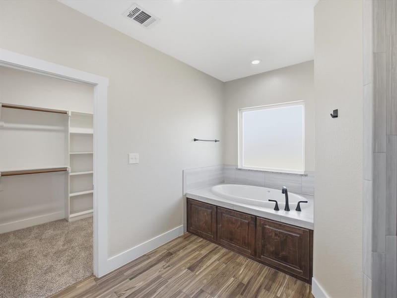 105 Carls Court, Boyd TX 76023 - Photo 19