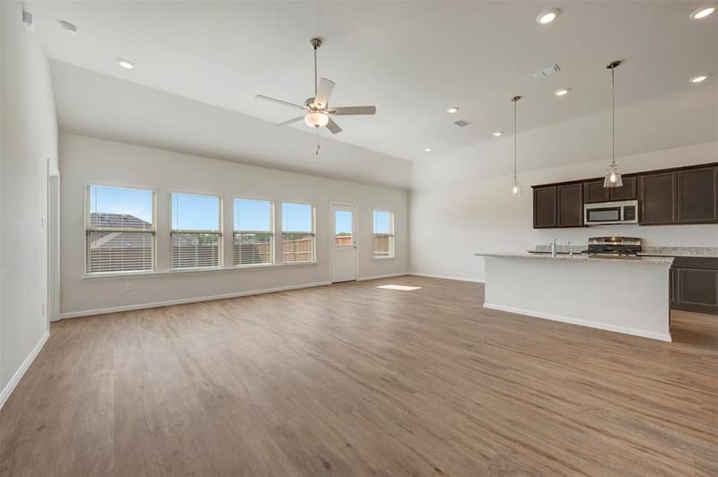 3304 Majesty Lane, Denton TX 76208 - Photo 2