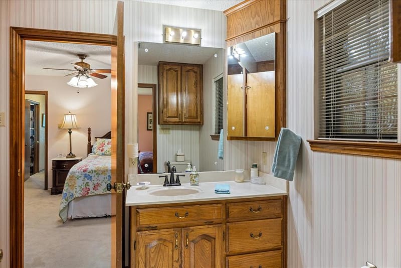 3808 Fairway Drive, Granbury TX 76049 - Photo 22