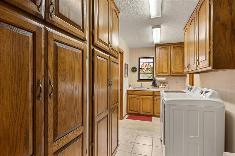 3808 Fairway Drive, Granbury TX 76049 - Photo 14