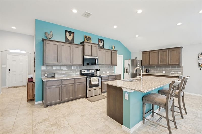3905 Bridle Path Lane, Sanger TX 76266 - Photo 2