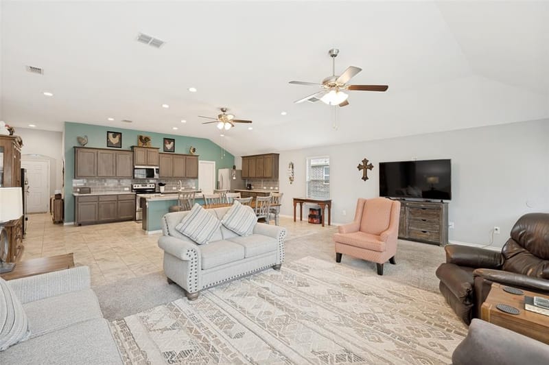 3905 Bridle Path Lane, Sanger TX 76266 - Photo 10