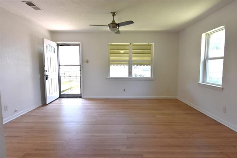 1202 Sunnyside Avenue, Cockrell Hill TX 75211 - Photo 3
