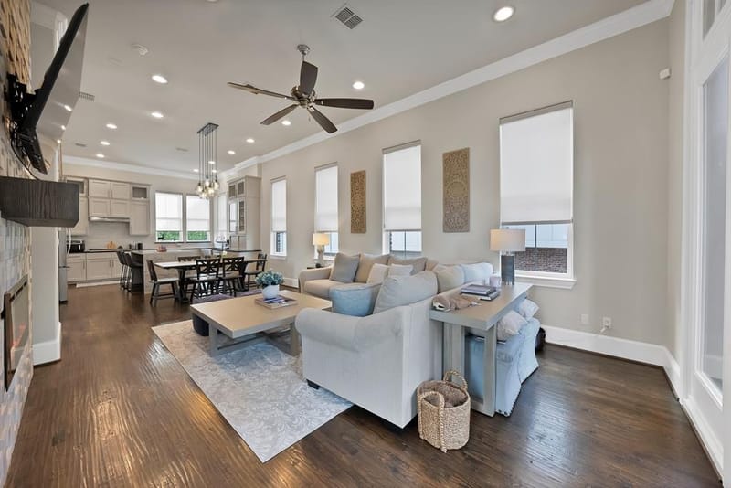 406 Mills Street, Fort Worth TX 76102 - Photo 9