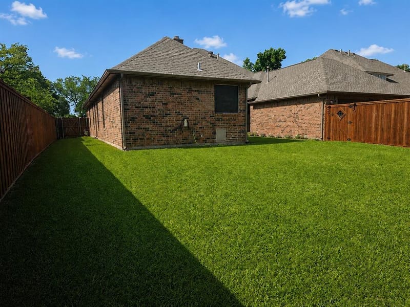1001 Lochness Lane, Garland TX 75044 - Photo 19