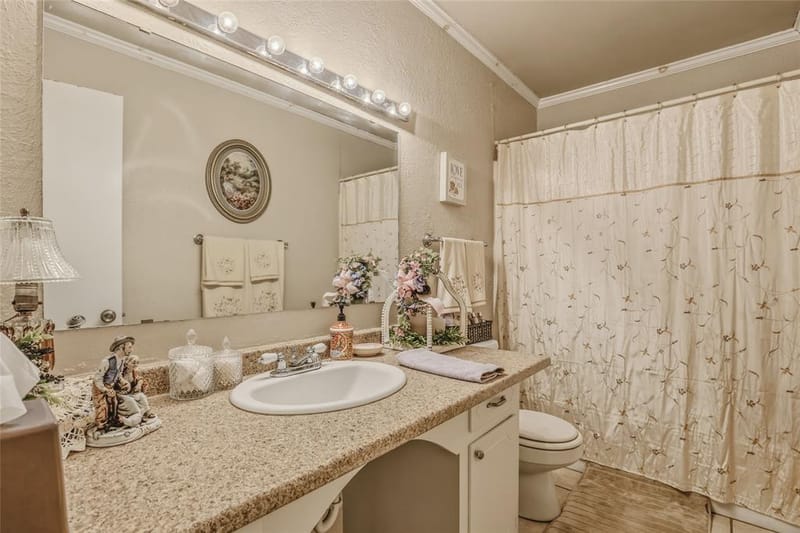 5303 Hilltop, Greenville TX 75402 - Photo 28