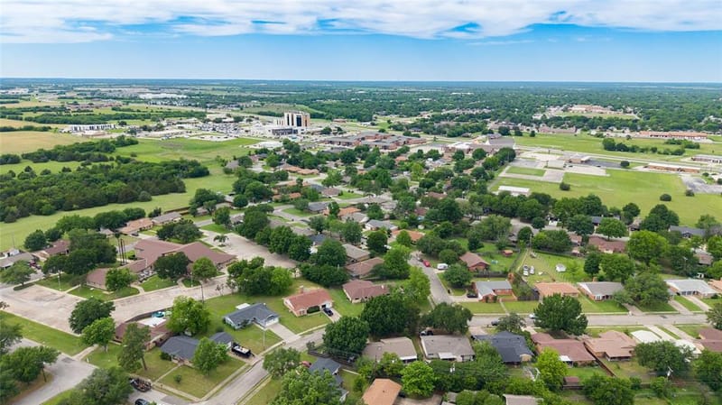5303 Hilltop, Greenville TX 75402 - Photo 8