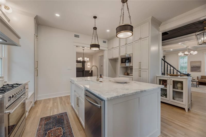 300 E Division Street, Pilot Point TX 76258 - Photo 9