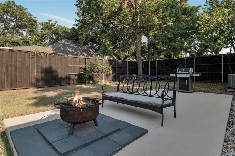 300 E Division Street, Pilot Point TX 76258 - Photo 38