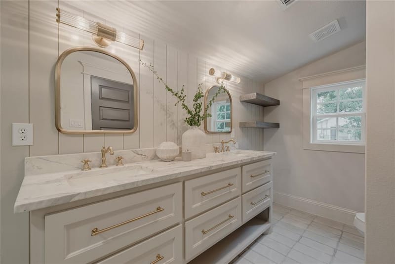 300 E Division Street, Pilot Point TX 76258 - Photo 29