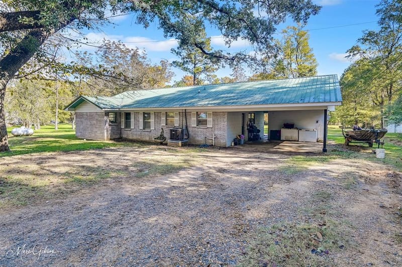 135 Poverty Point, Doyline LA 71023