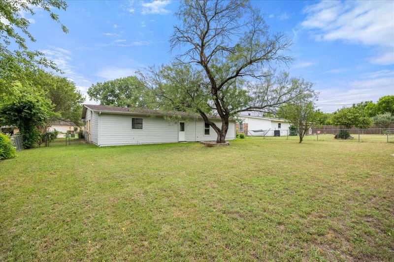 606 Nancy Drive, Glen Rose TX 76043 - Photo 23