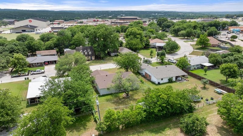 606 Nancy Drive, Glen Rose TX 76043 - Photo 32