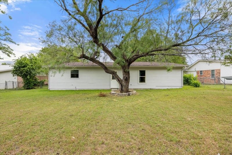 606 Nancy Drive, Glen Rose TX 76043 - Photo 24