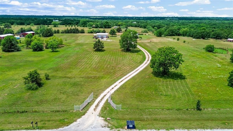 343 Meadow Lark Lane, Bowie TX 76230 - Photo 27