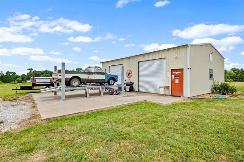 343 Meadow Lark Lane, Bowie TX 76230 - Photo 19