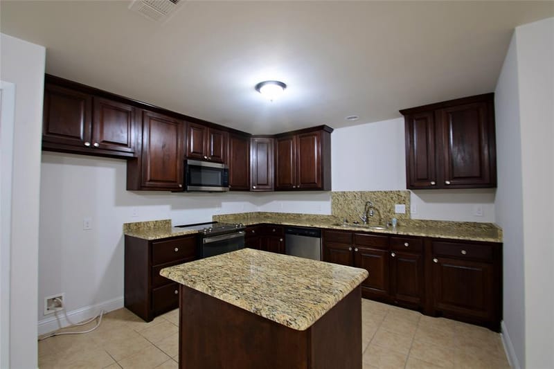 4702 Mariner Drive, Rowlett TX 75088 - Photo 2