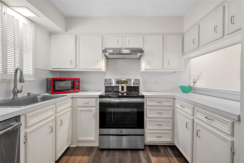 2905 Lake Shore Drive # 203, Waco TX 76708 - Photo 3