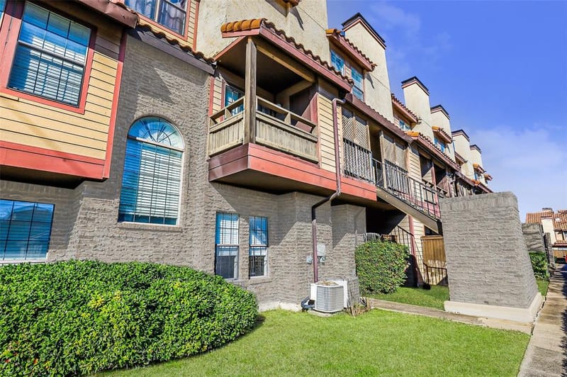 5757 E University Boulevard # 22B, Dallas TX 75206 - Photo 9
