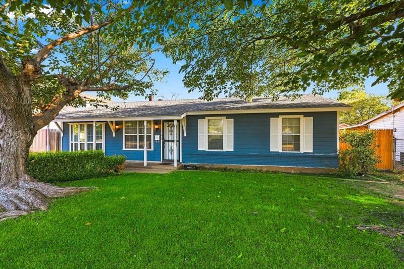 1309 De Ridder Avenue, Fort Worth TX 76106 - Photo 2