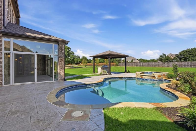 715 Simmons Road, Double Oak TX 75077 - Photo 32