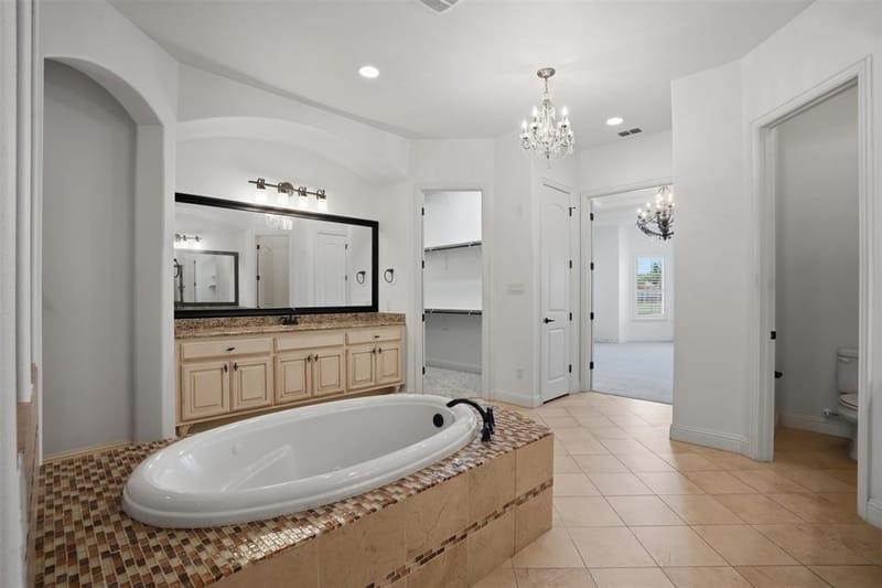 715 Simmons Road, Double Oak TX 75077 - Photo 18