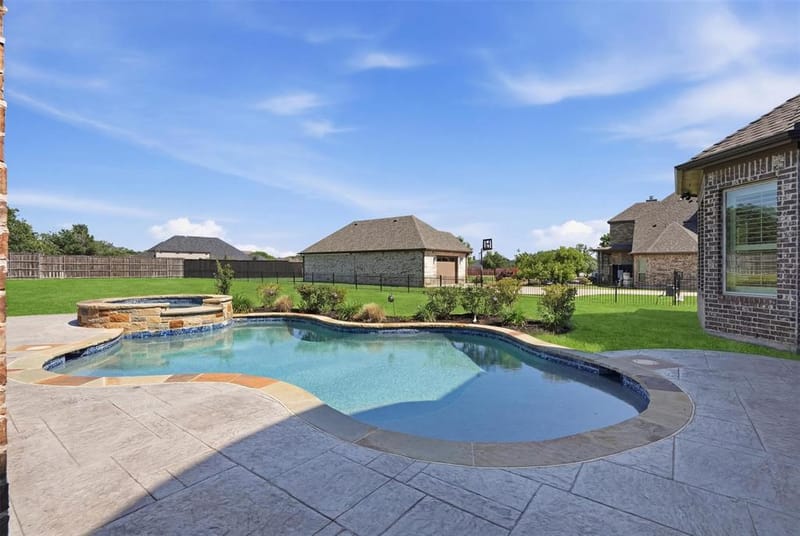 715 Simmons Road, Double Oak TX 75077 - Photo 31