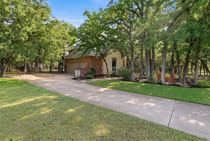 705 Boling Ranch Road, Azle TX 76020 - Photo 33