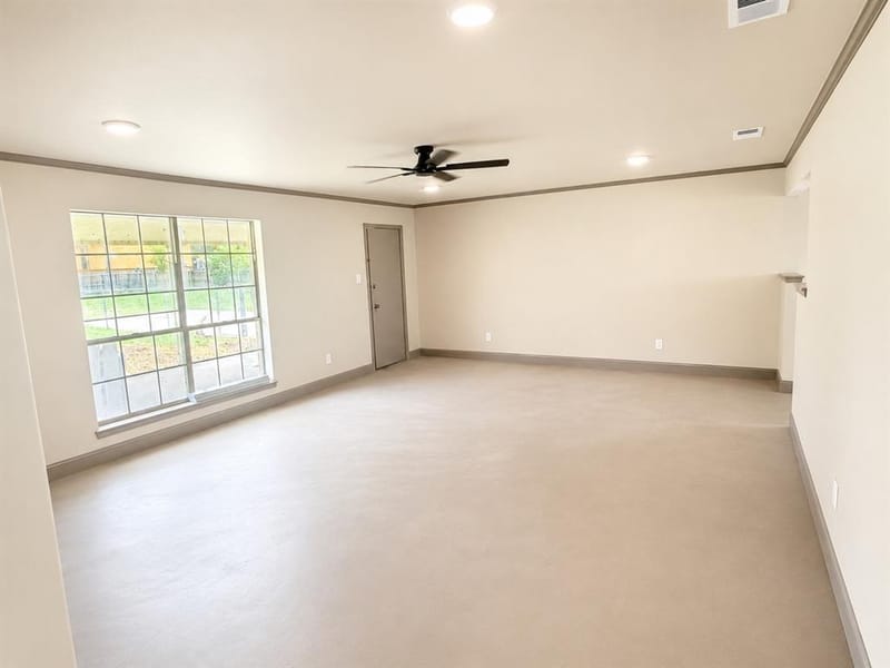 206 N Main Street, Edgewood TX 75117 - Photo 6