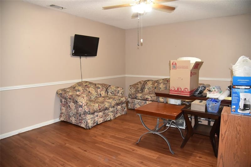 2521 W 5th Avenue, Corsicana TX 75110 - Photo 7