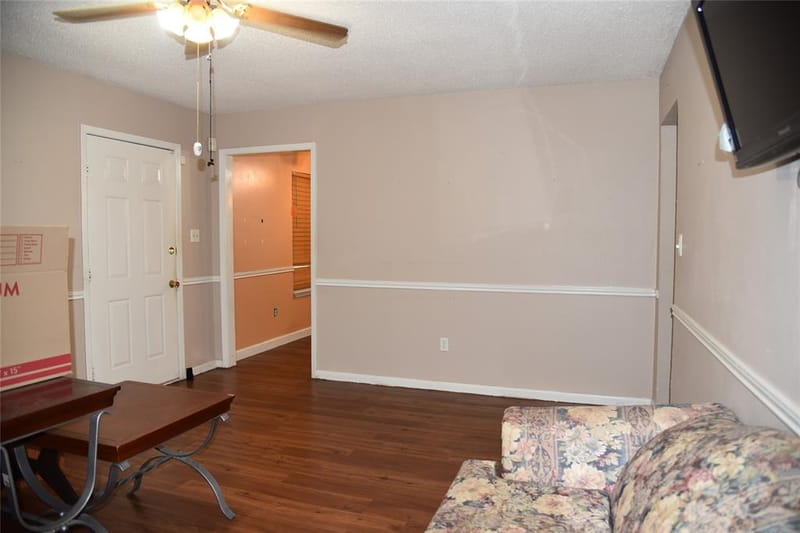 2521 W 5th Avenue, Corsicana TX 75110 - Photo 8