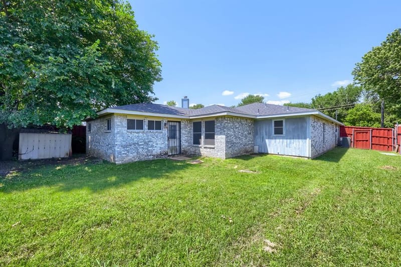 9324 Teagarden Road, Dallas TX 75217 - Photo 27