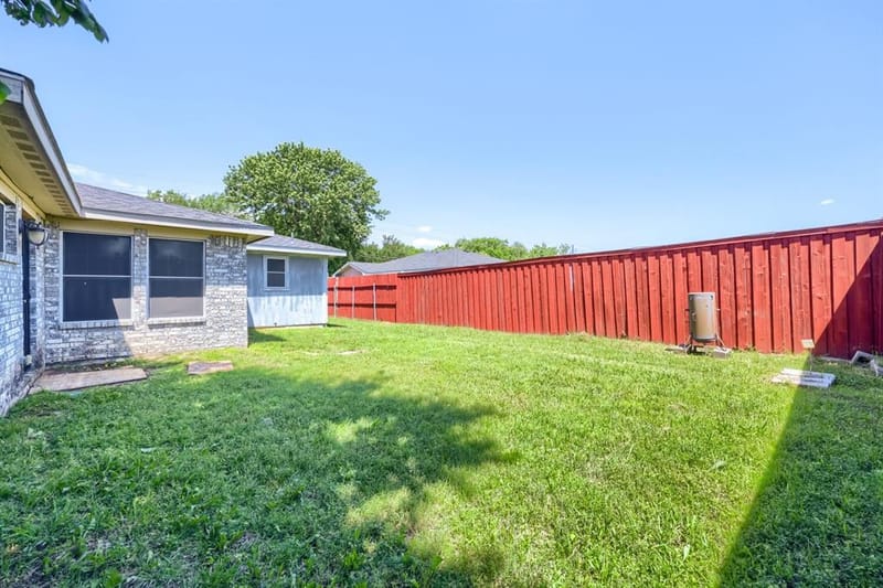 9324 Teagarden Road, Dallas TX 75217 - Photo 28