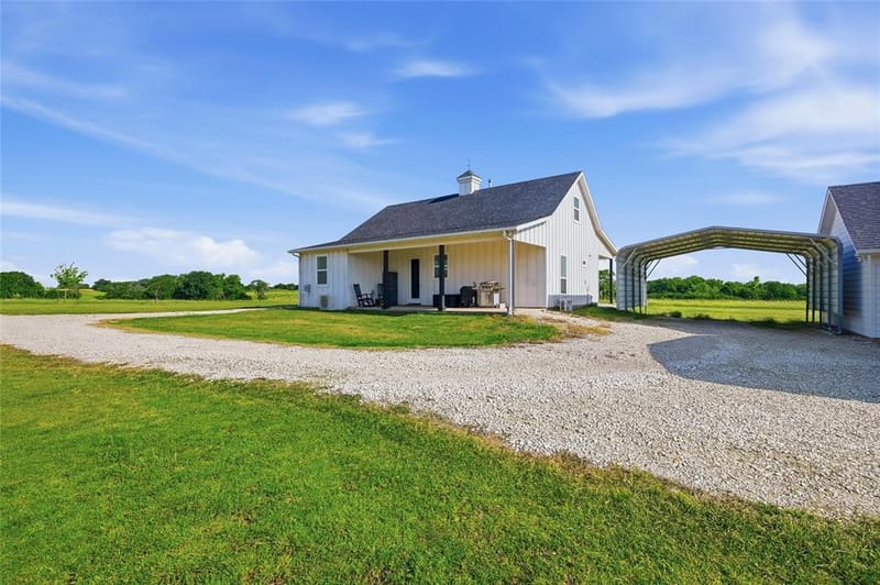 5235 Fm 1752 S, Whitewright TX 75491 - Photo 28