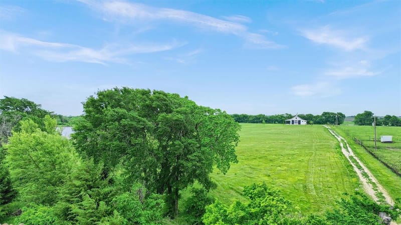 5235 Fm 1752 S, Whitewright TX 75491 - Photo 34