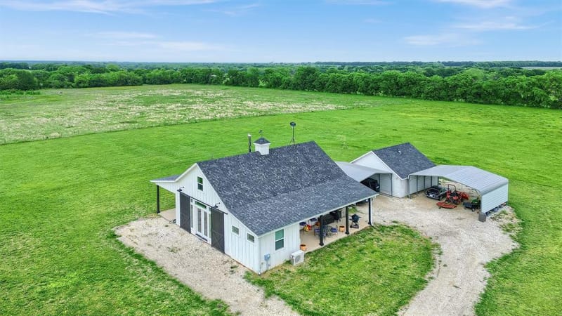5235 Fm 1752 S, Whitewright TX 75491 - Photo 33