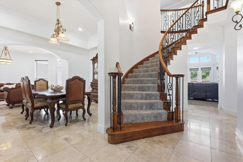2056 Willow Bend Drive, Oak Leaf TX 75154 - Photo 3