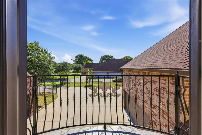 2056 Willow Bend Drive, Oak Leaf TX 75154 - Photo 29