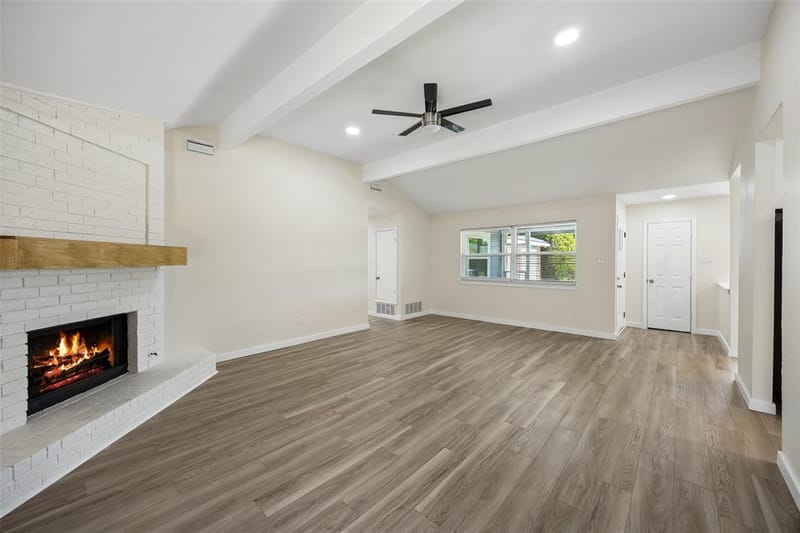 2035 Sancerre Lane, Carrollton TX 75007 - Photo 8
