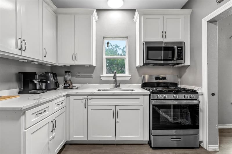 2301 Herring Avenue, Waco TX 76708 - Photo 8