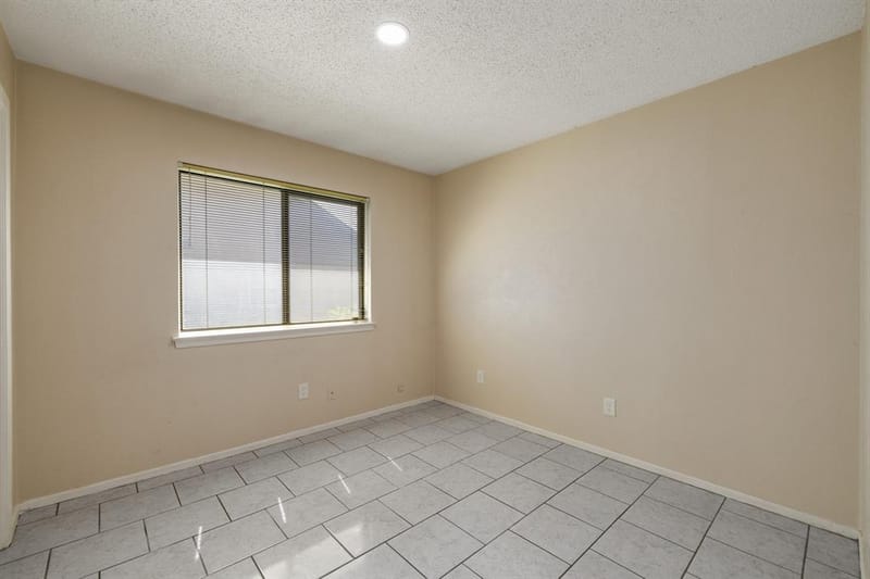 1865 Juniper Lane, Lewisville TX 75077 - Photo 9