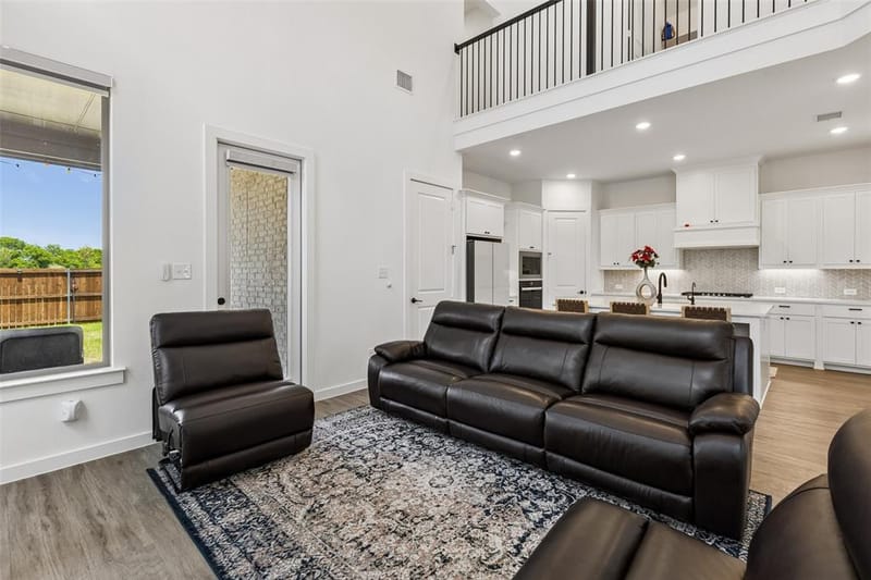 805 Isabel Street, Celina TX 75009 - Photo 4