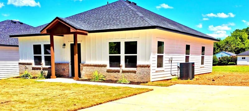264 10th Street NE, Paris TX 75460 - Photo 2